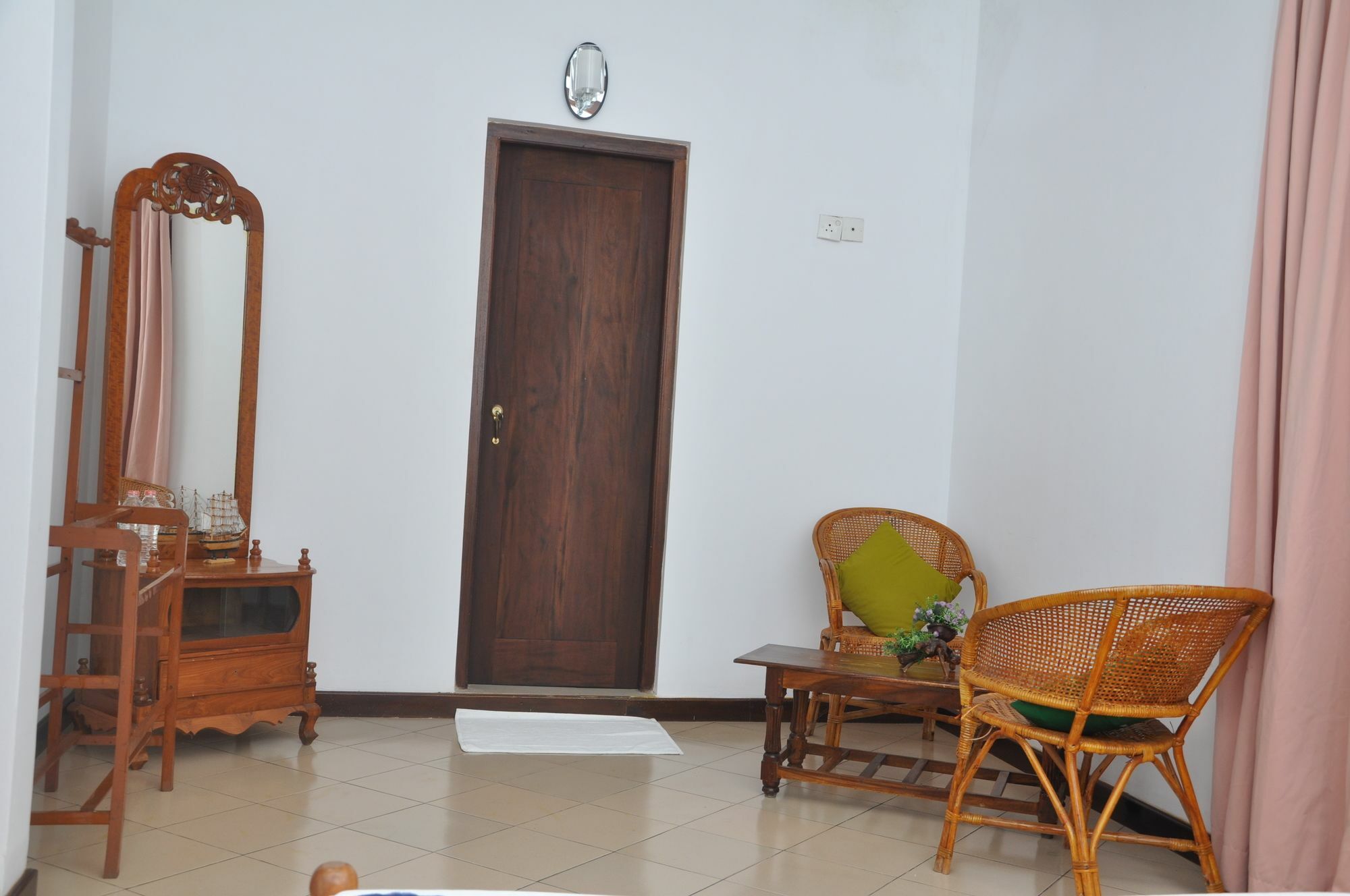 Shakuna Villa Hikkaduwa Exterior photo